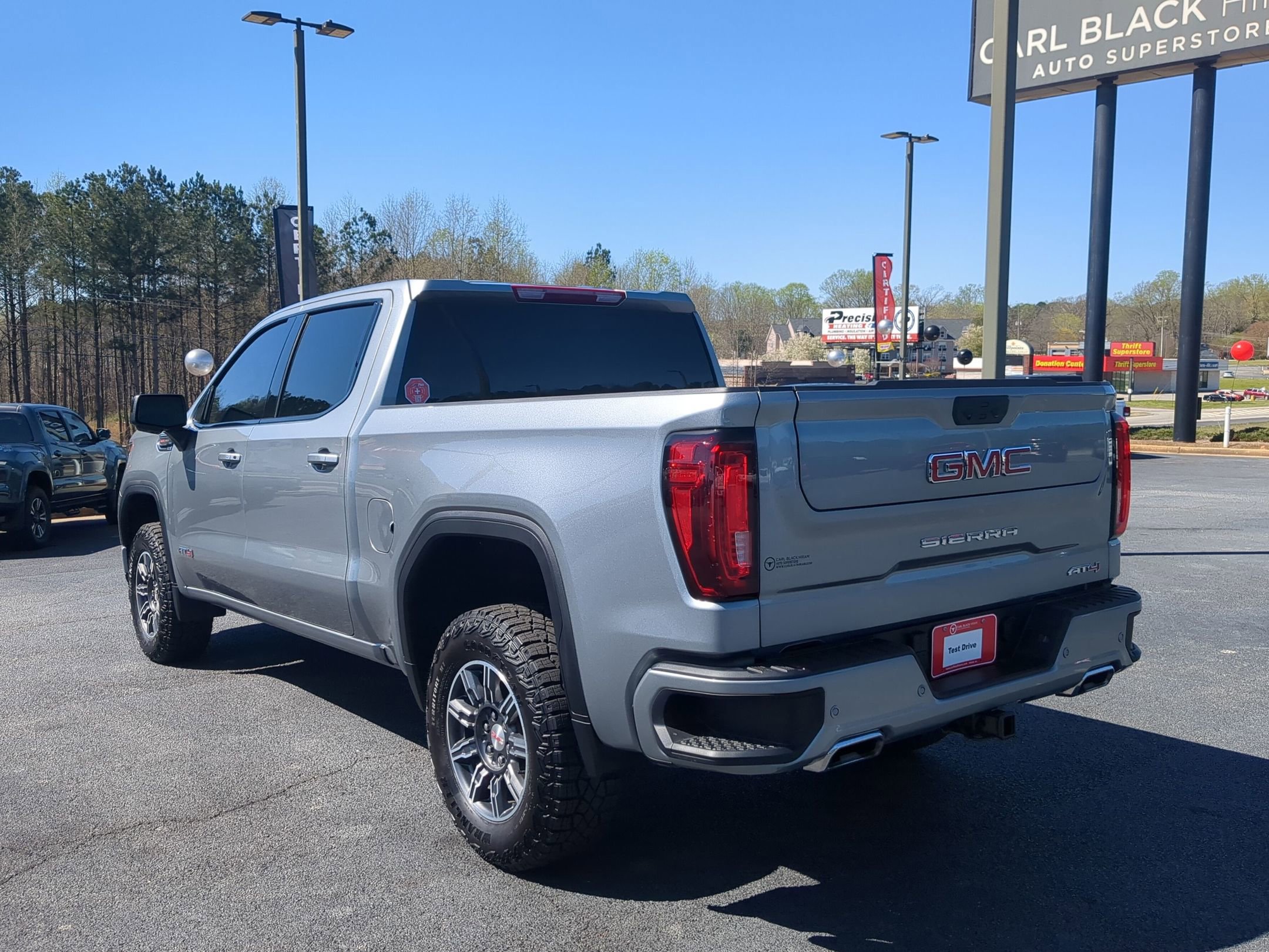Used 2025 GMC Sierra 1500 AT4 image 7