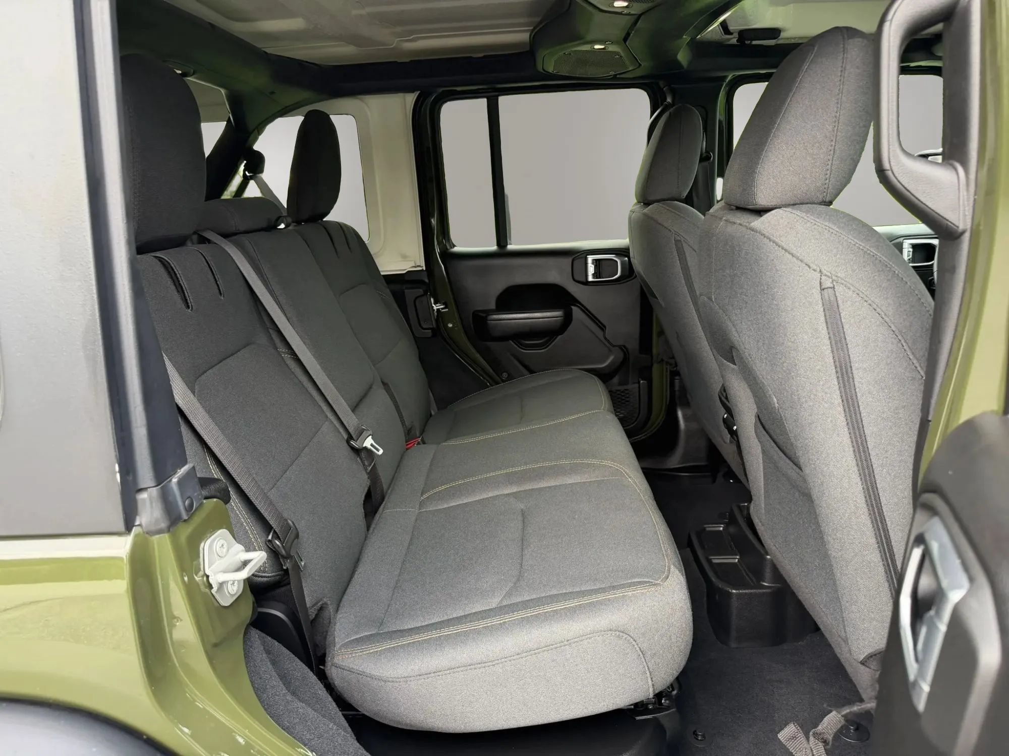 Used 2024 Jeep Wrangler Unlimited AWD/4WD image 57