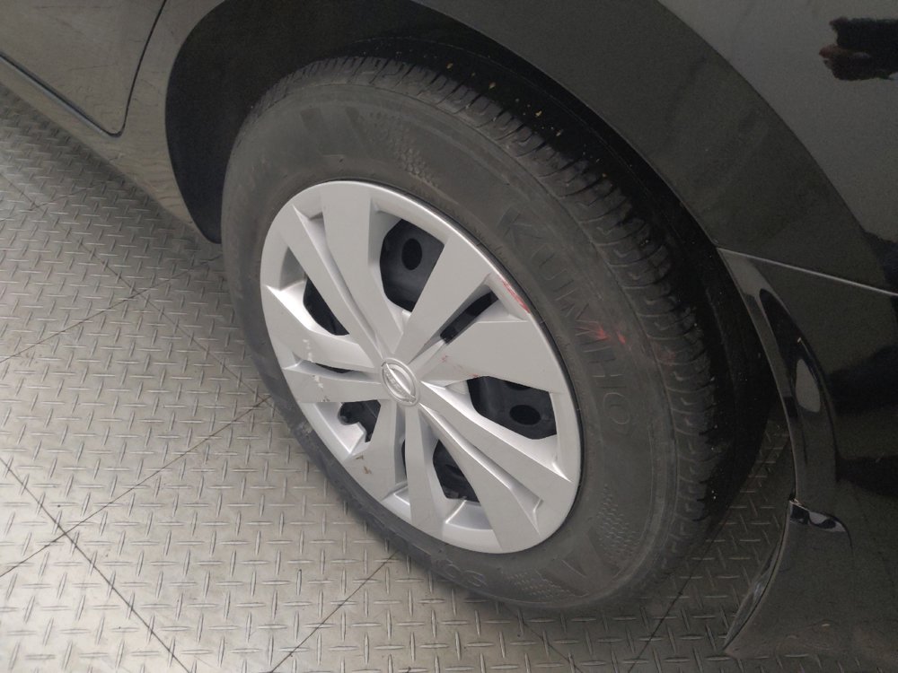 Used 2024 Nissan Versa S w/ Trunk Package FWD image 31