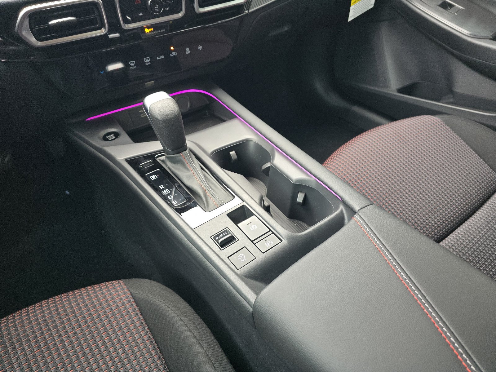 New 2026 Nissan Sentra SR w/ Floor Mat Package FWD image 17
