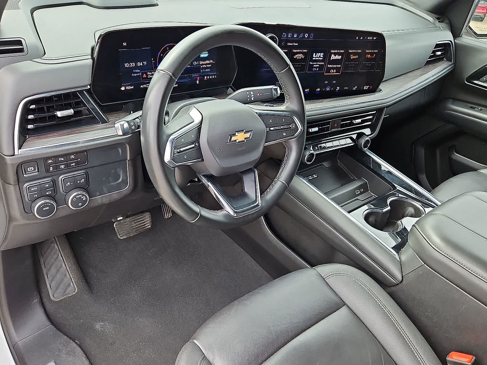 Used 2025 Chevrolet Tahoe LT AWD/4WD image 16