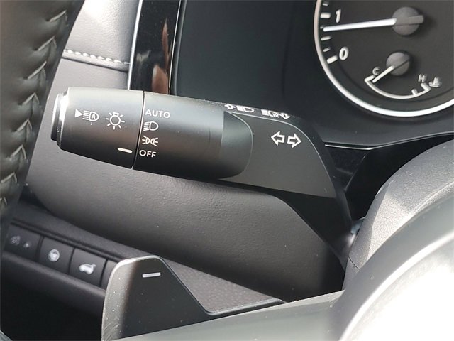 New 2025 Nissan Pathfinder SV w/ Black Appearance Package image 15