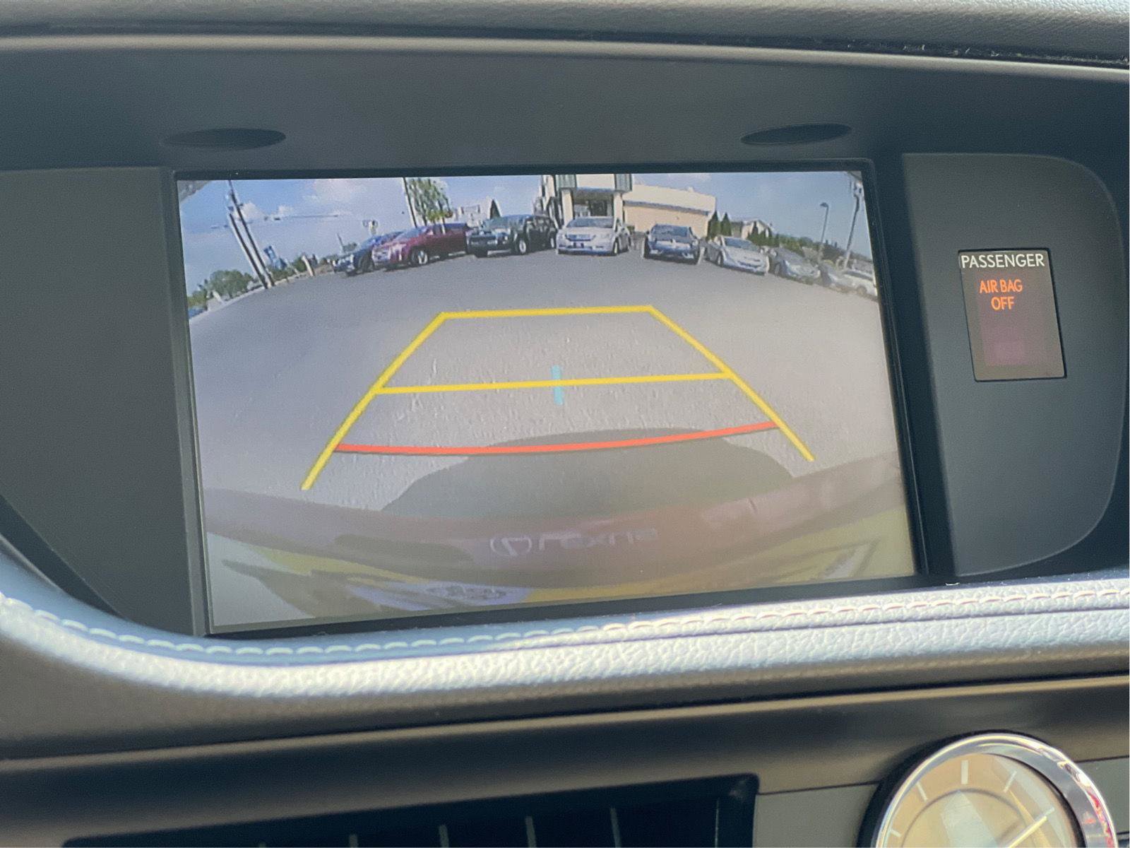 Used 2015 Lexus ES 350 w/ Luxury Package FWD image 4