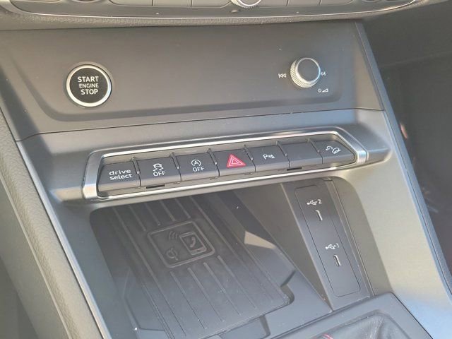 Certified 2025 Audi Q3 2.0T Premium Plus w/ Premium Plus Package image 26