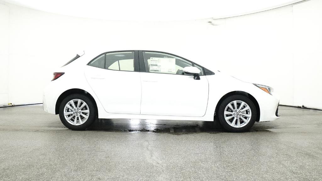 New 2025 Toyota Corolla SE image 25