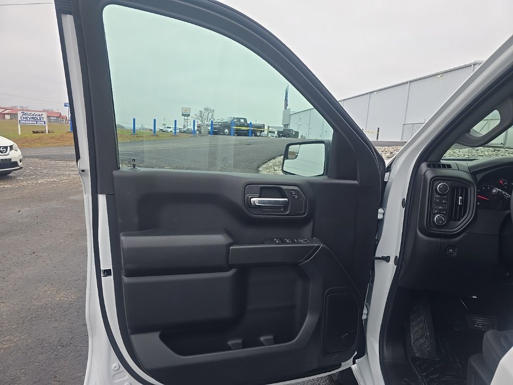 Used 2026 Chevrolet Silverado 1500 Custom image 12