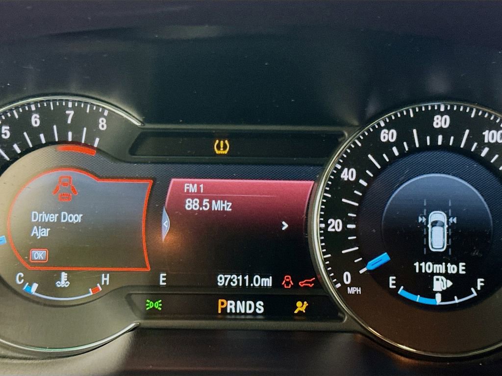 Used 2016 Ford Explorer Platinum image 15