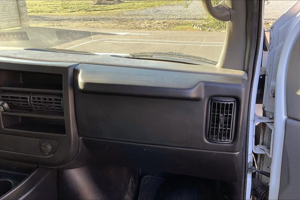 Used 2013 Chevrolet Express 2500 LT w/ LT Preferred Equipment Group image 12