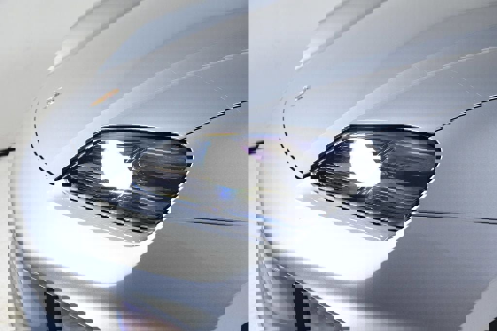 Certified 2025 Porsche Macan Electric image 11