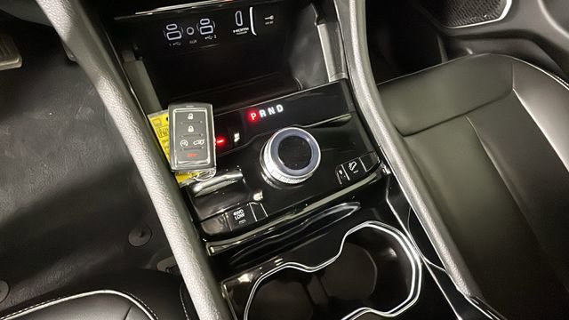 Used 2023 Jeep Grand Cherokee 4WD 4xe image 21
