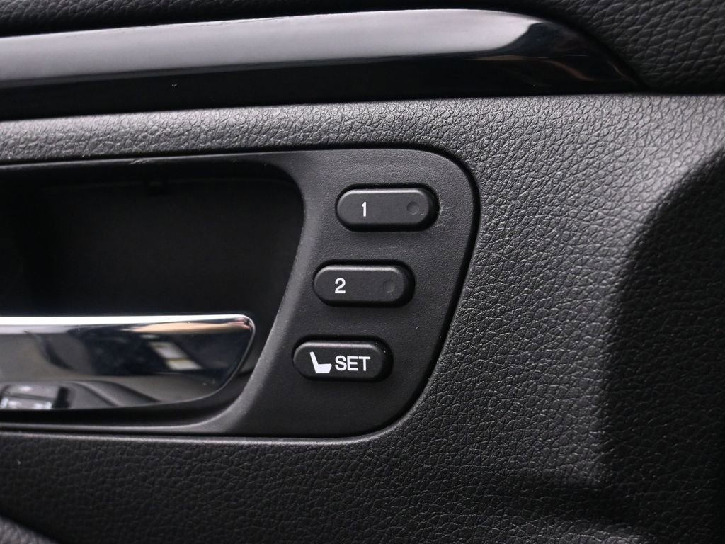 Used 2016 Honda Pilot Touring image 41