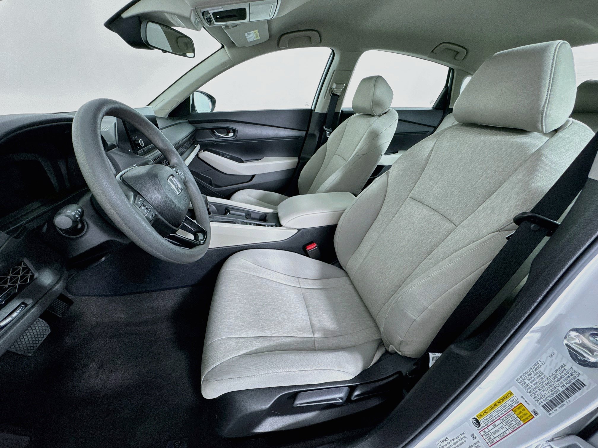 Used 2025 Honda Accord LX image 19
