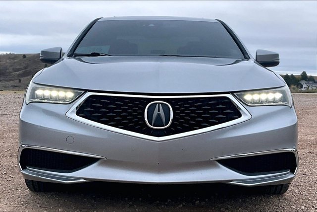 Used 2020 Acura TLX w/ Technology Package FWD image 2