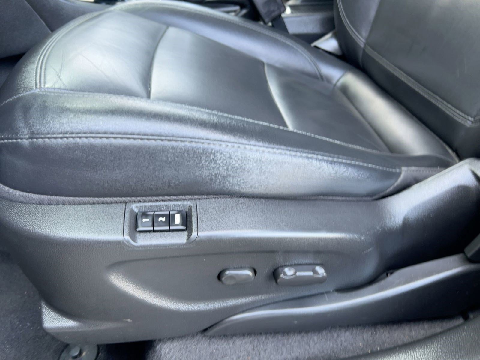 Used 2017 Buick Encore Essence image 13