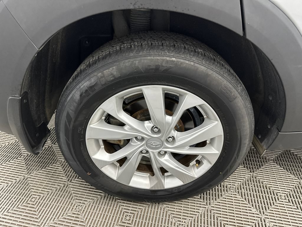 Used 2019 Hyundai Tucson Value FWD image 14