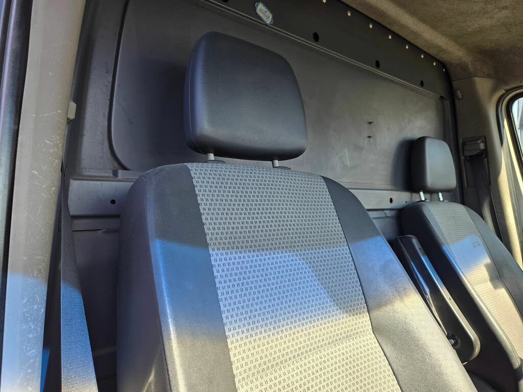 Used 2007 Freightliner Sprinter 2500 RWD image 13