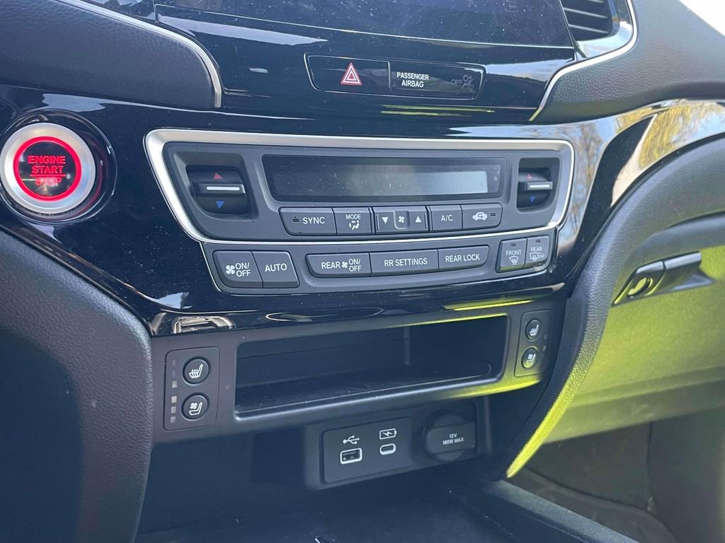 Used 2025 Honda Passport Black Edition image 29