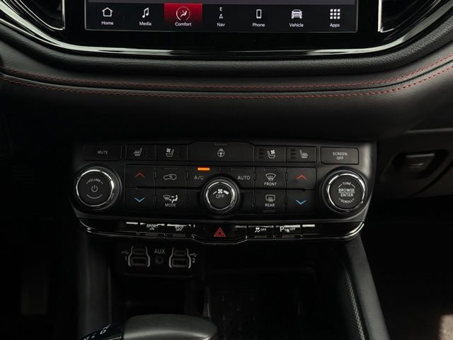 Used 2025 Dodge Durango R/T AWD/4WD image 30