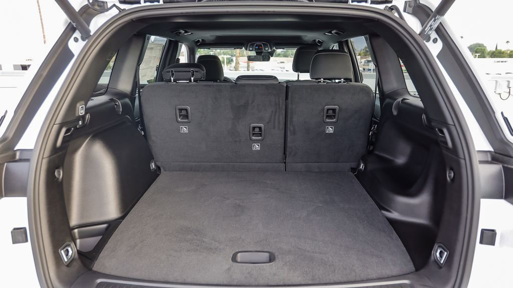 New 2025 Jeep Grand Cherokee Laredo X w/ Luxury Tech Group I image 27