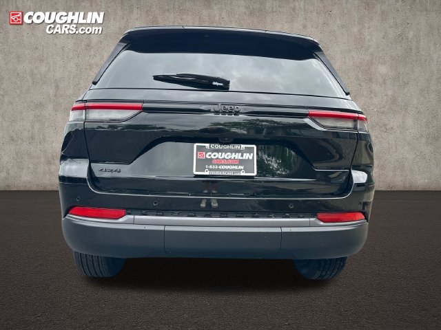 New 2026 Jeep Grand Cherokee Altitude AWD/4WD image 7