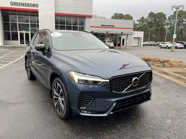 Used 2023 Volvo XC60 B5 Plus w/ Climate Package image 2