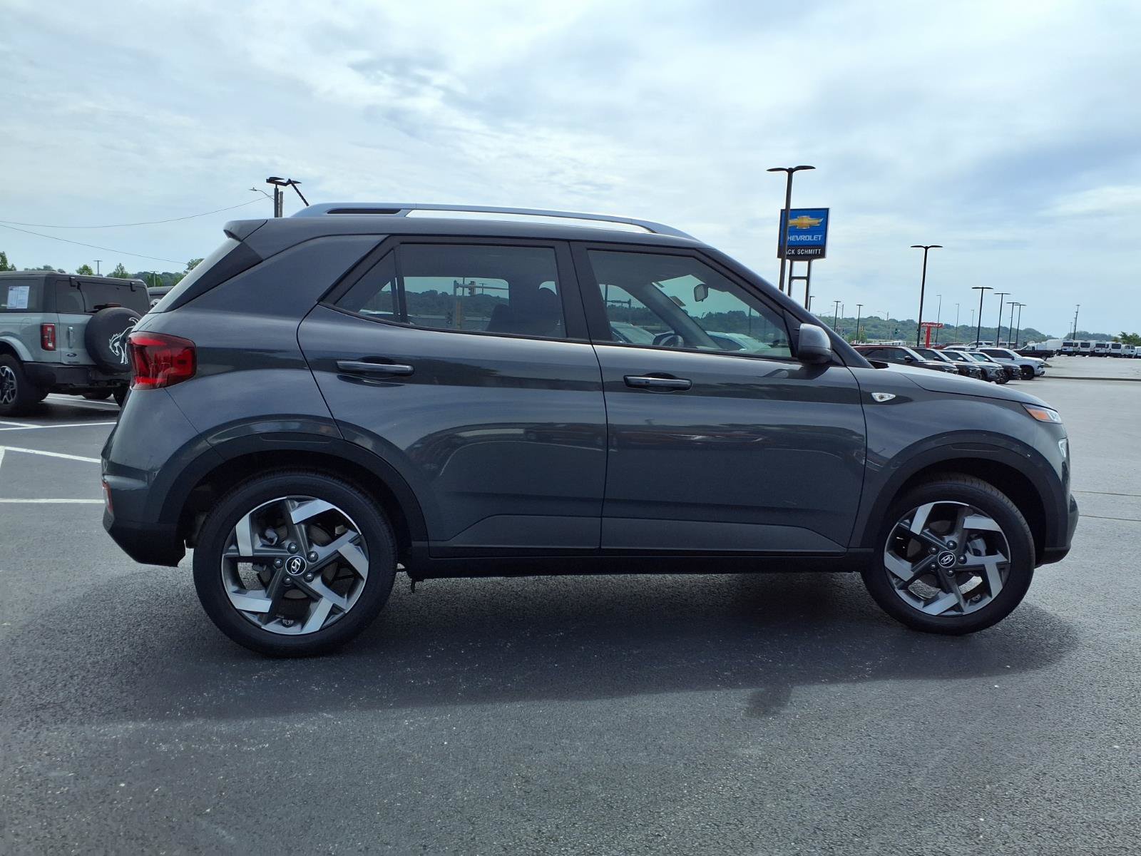 Used 2026 Hyundai Venue SEL FWD image 31