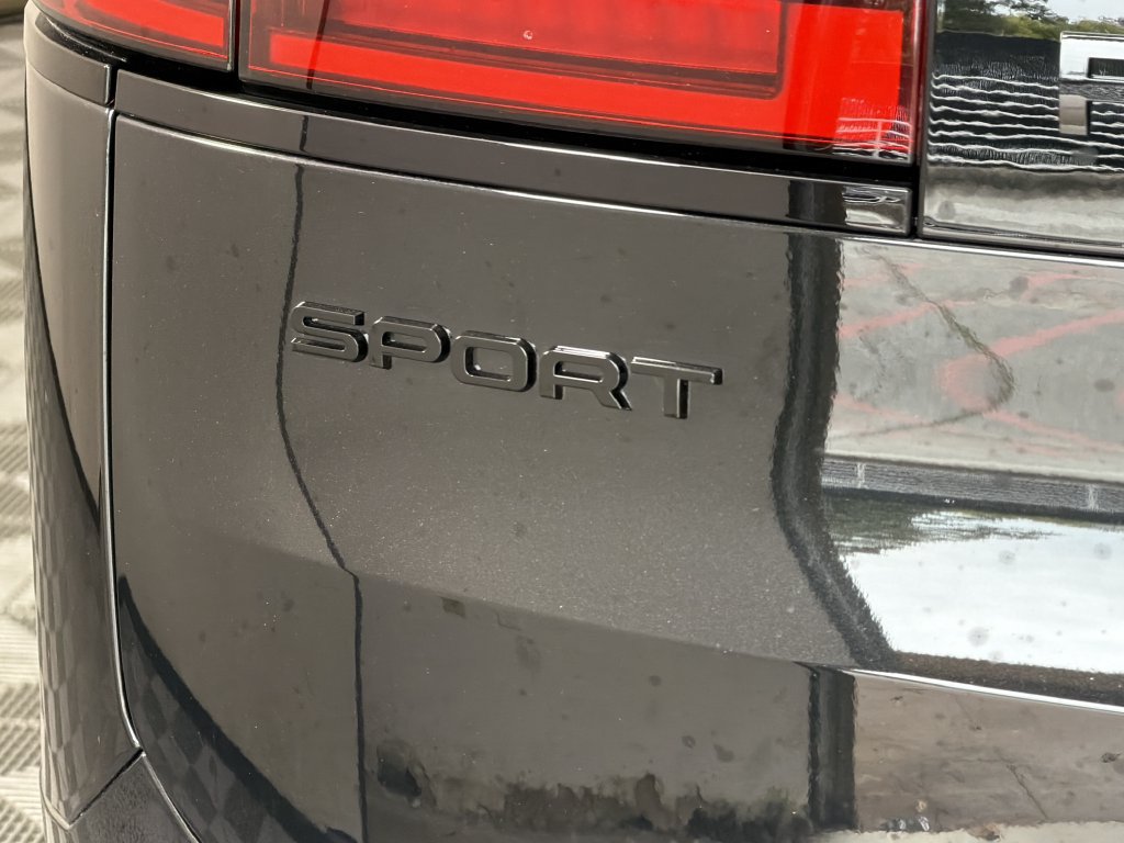 New 2027 Land Rover Range Rover Sport Dynamic SE AWD/4WD image 7