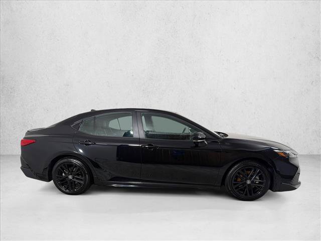 Used 2025 Toyota Camry SE FWD image 2