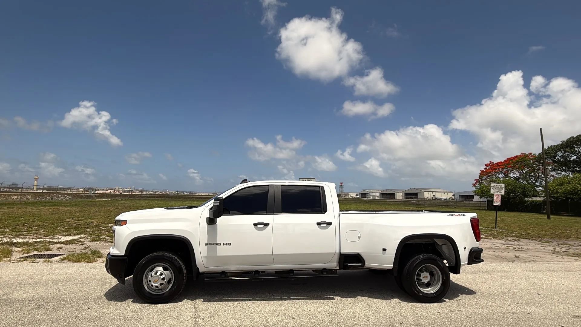 Used 2024 Chevrolet Silverado 3500 W/T w/ WT Convenience Package AWD/4WD image 2