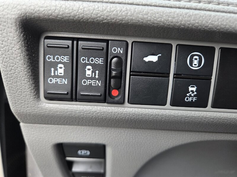 Used 2021 Honda Odyssey EX-L image 14