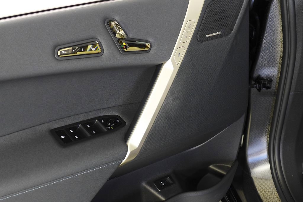 Certified 2023 BMW iX xDrive50 w/ Premium Package image 11