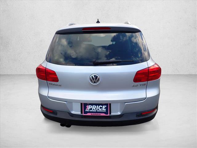 Used 2014 Volkswagen Tiguan SEL FWD image 2