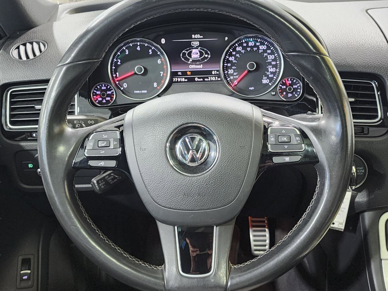 Used 2017 Volkswagen Touareg Wolfsburg Edition AWD/4WD image 13