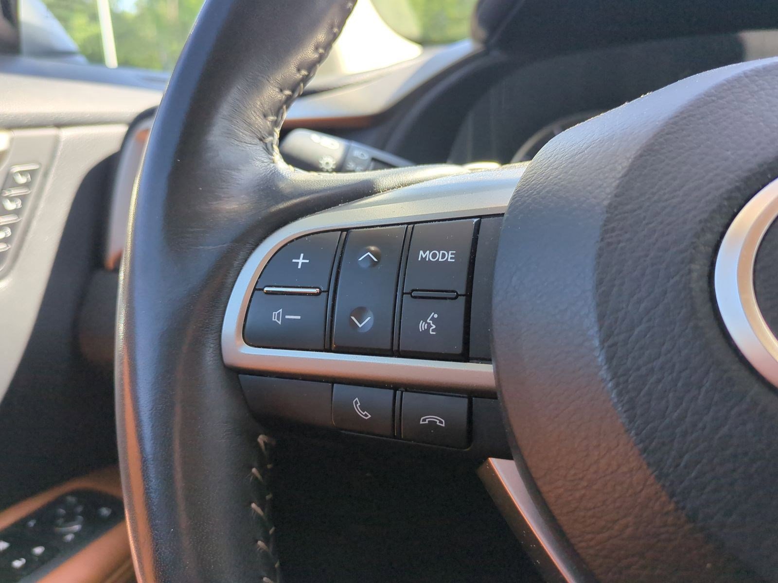Used 2021 Lexus RX 350 FWD w/ Luxury Package image 18