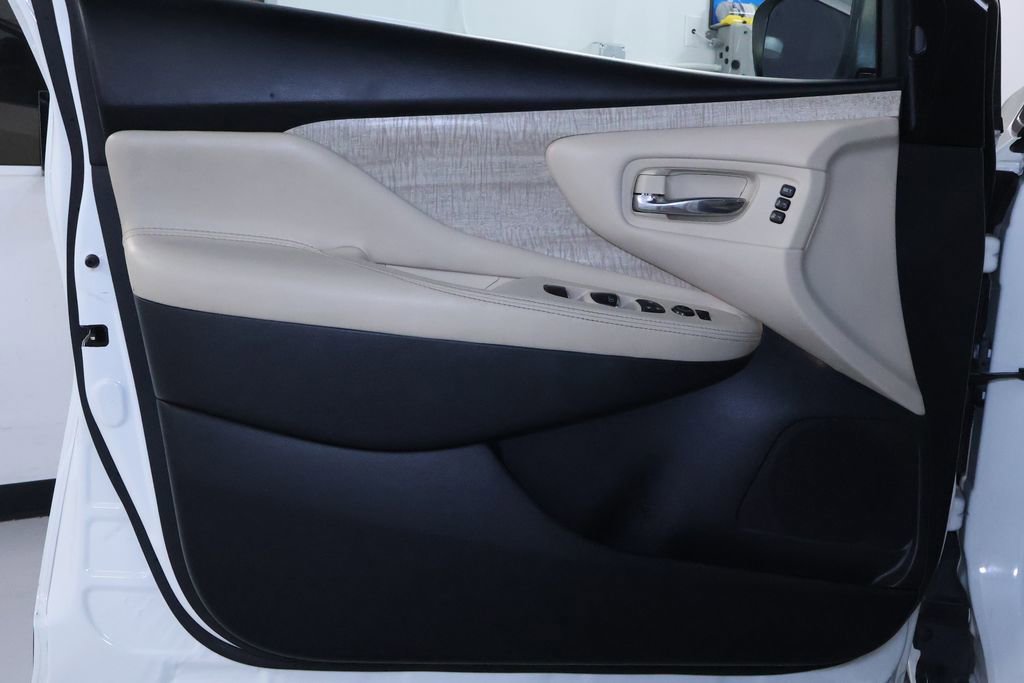 Used 2023 Nissan Murano SL w/ SL Moonroof Package image 13