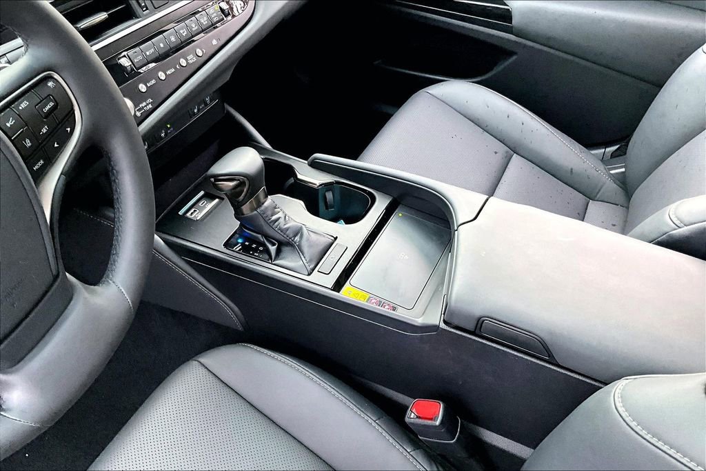 Used 2024 Lexus ES 350 w/ Premium Package image 15