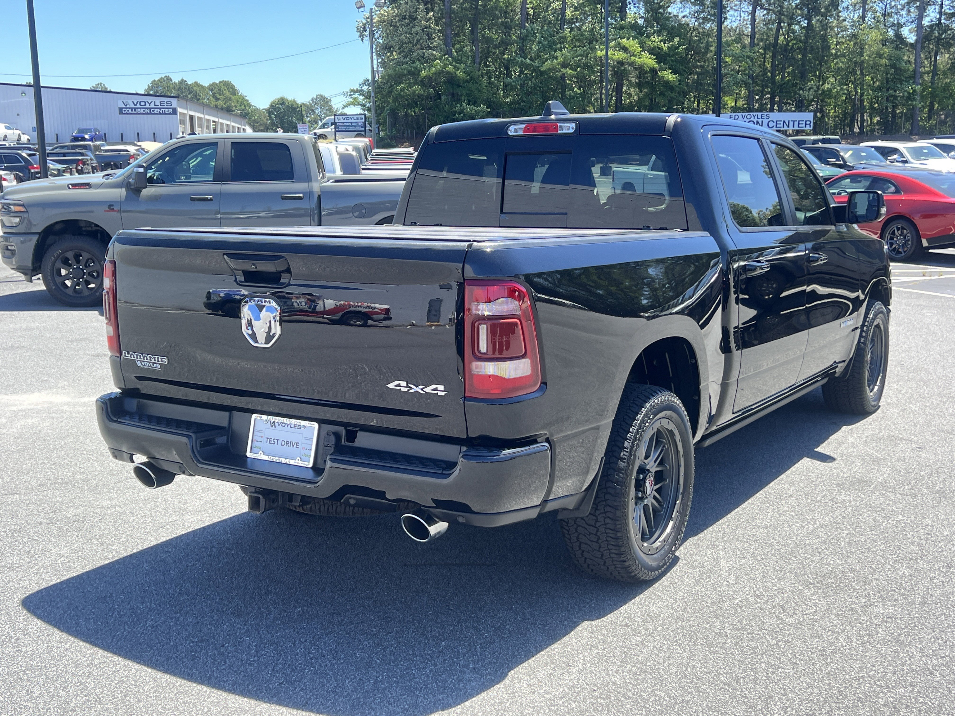 Used 2023 RAM 1500 Laramie AWD/4WD image 8