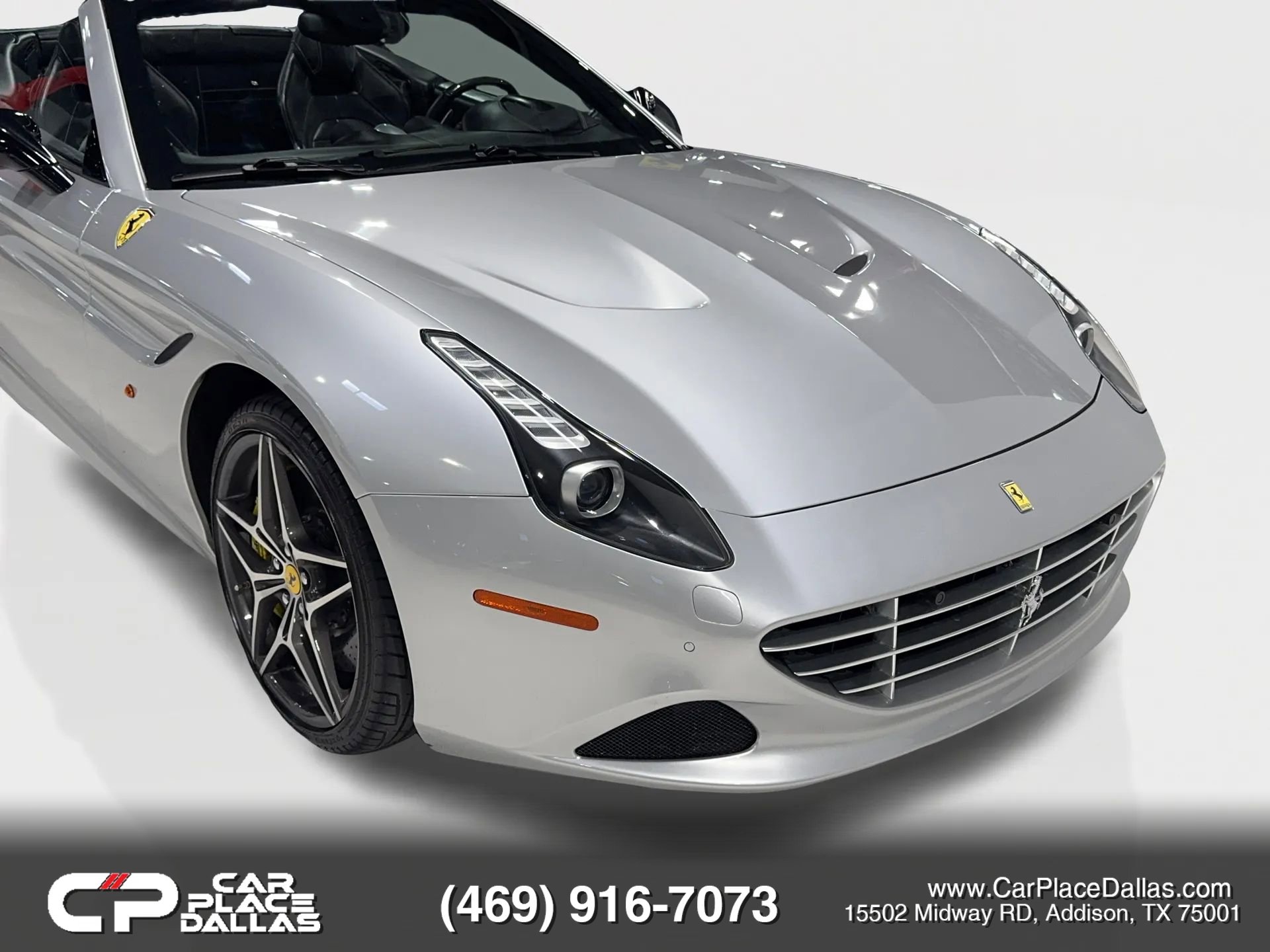 Used 2016 Ferrari California T image 3