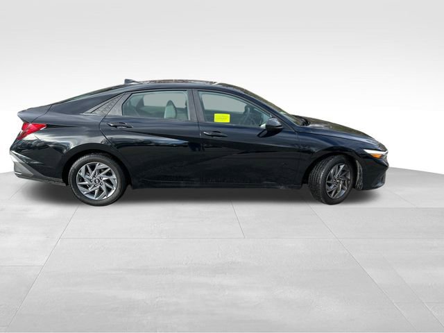 Used 2024 Hyundai Elantra SEL image 26