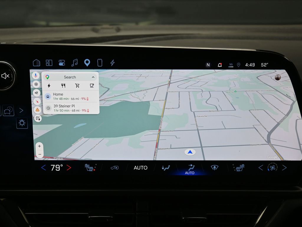 Used 2024 Chevrolet Equinox EV RS FWD image 28