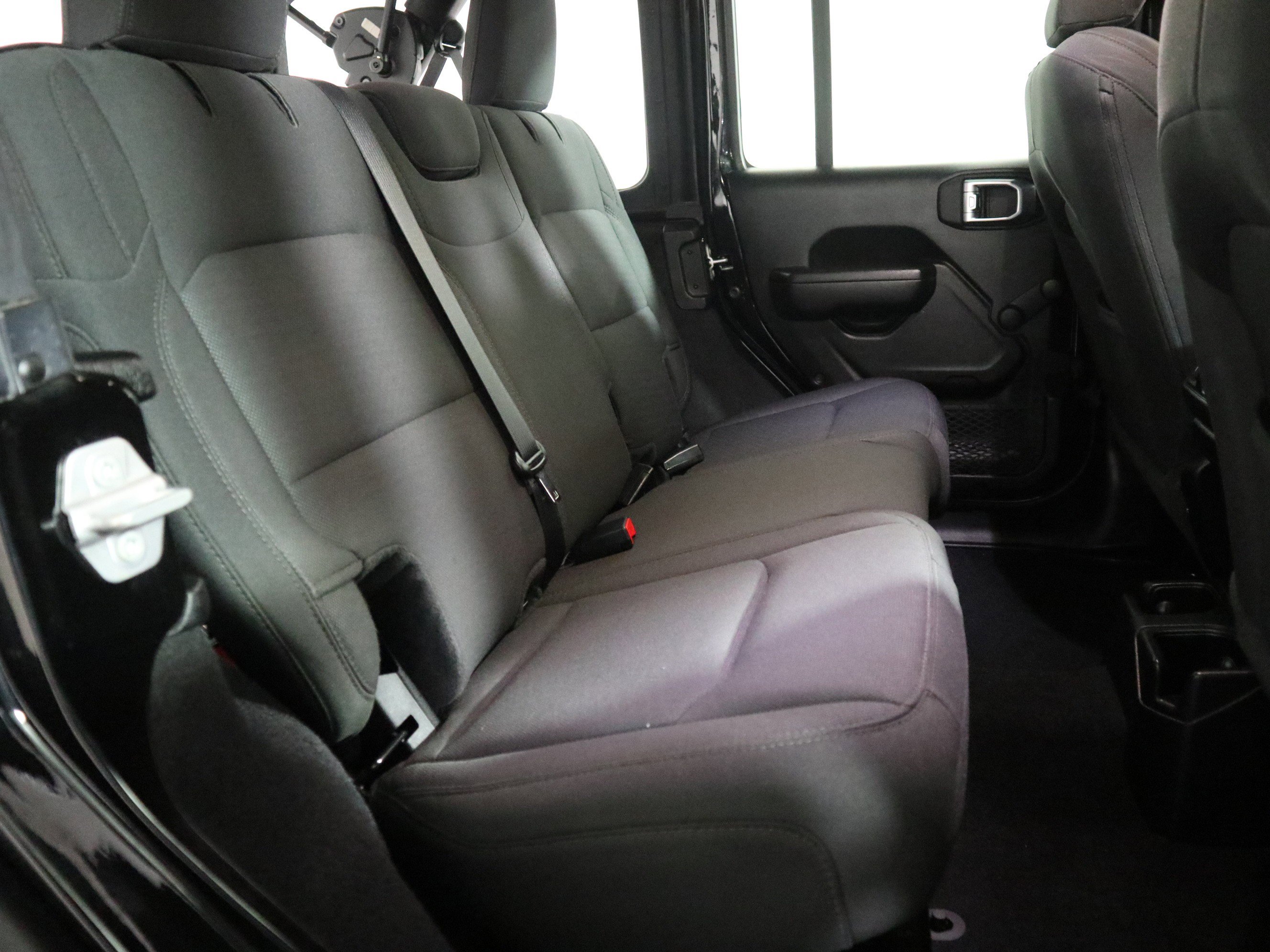 Used 2022 Jeep Wrangler Unlimited Sport image 21