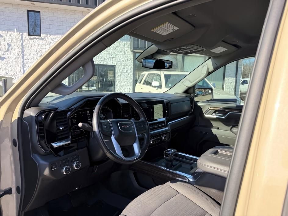 Certified 2022 GMC Sierra 1500 Elevation image 14