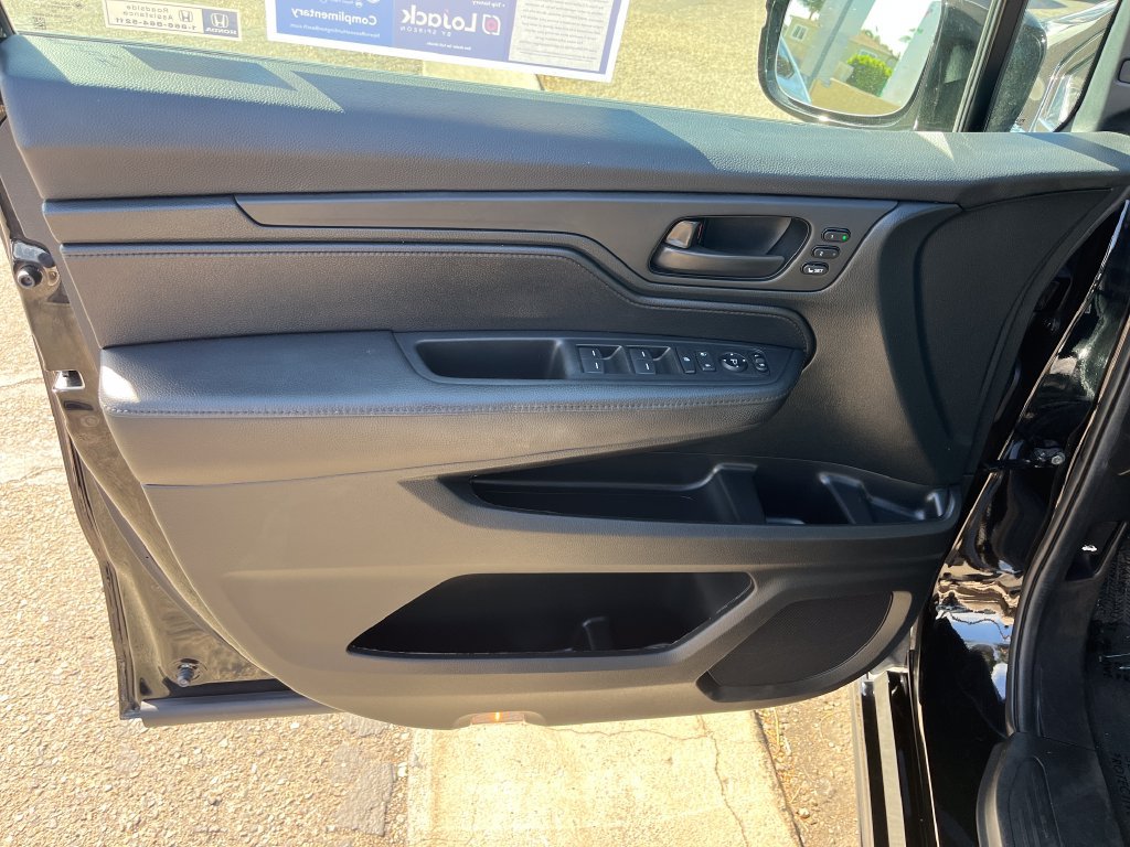 Used 2024 Honda Odyssey Sport image 10