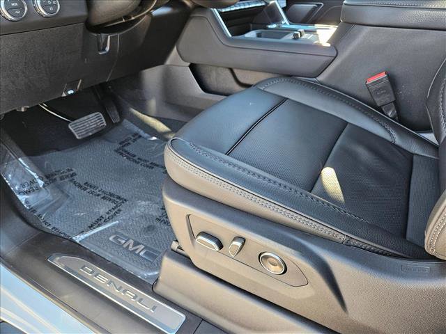 New 2026 GMC Sierra 2500 Denali w/ Denali Reserve Package image 4