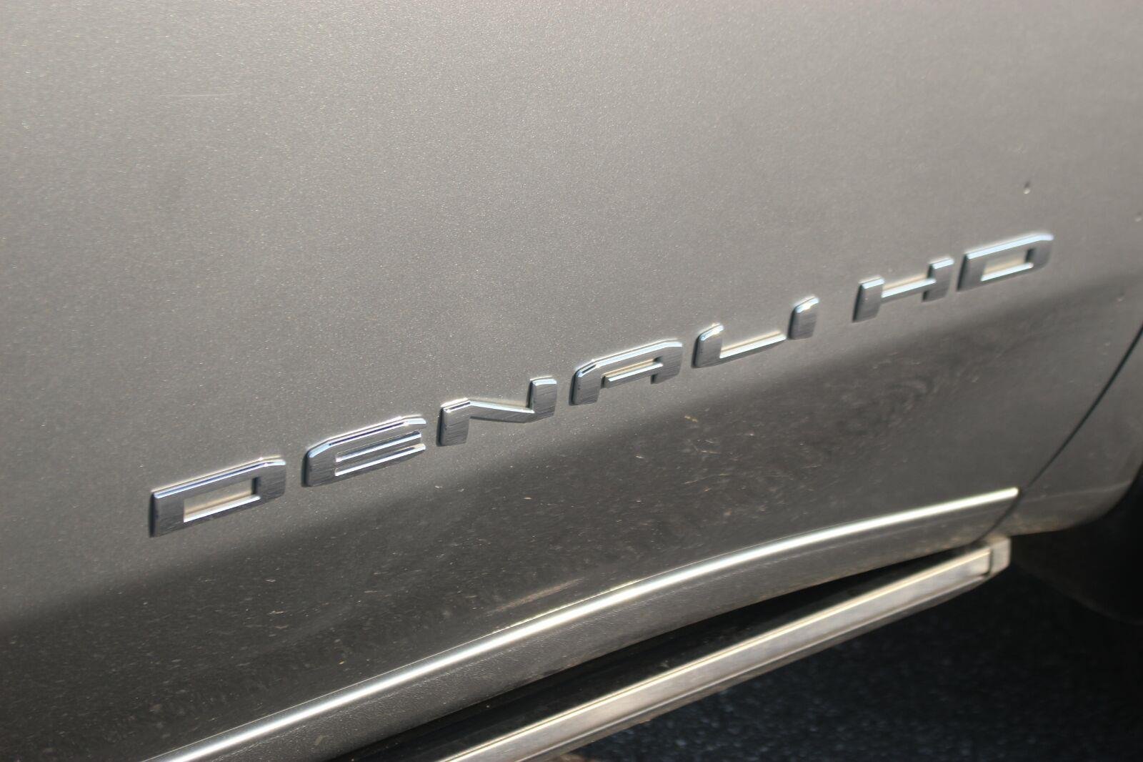 Used 2024 GMC Sierra 3500 Denali Ultimate AWD/4WD image 11