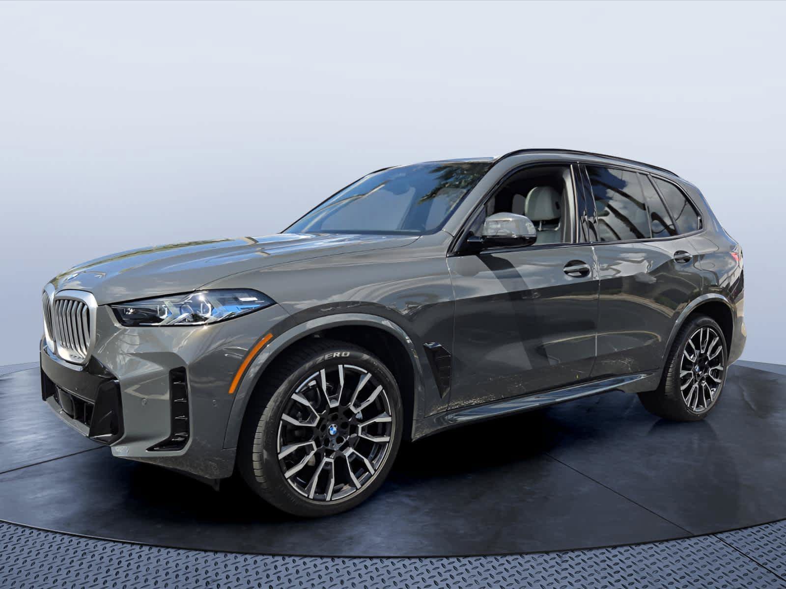 Certified 2026 BMW X5 xDrive40i w/ M Sport Package AWD/4WD image 2