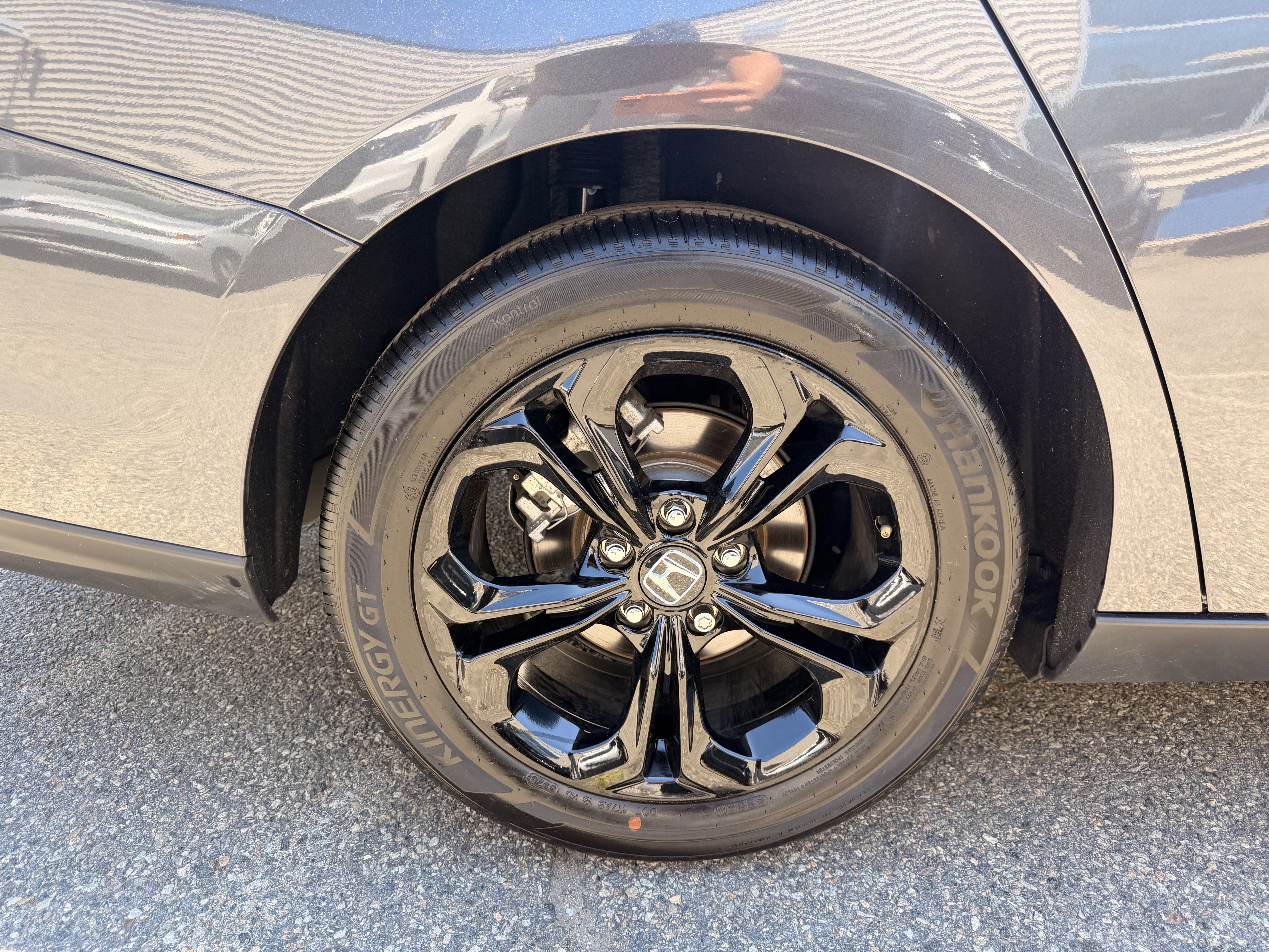 Used 2025 Honda Accord SE image 9