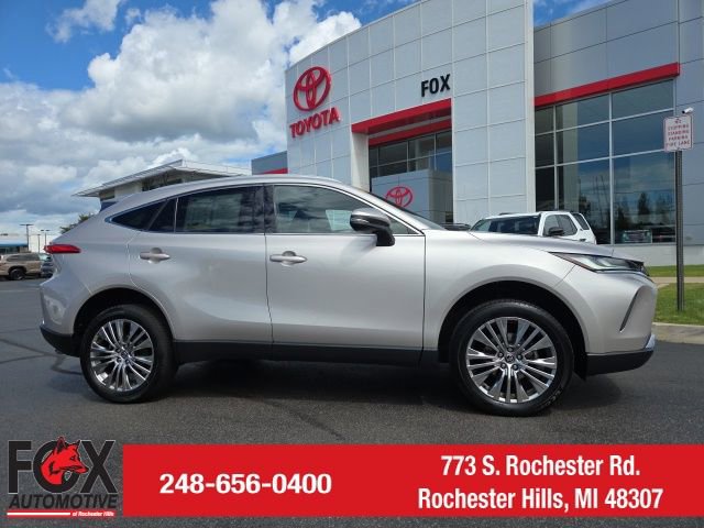 Used 2023 Toyota Venza XLE