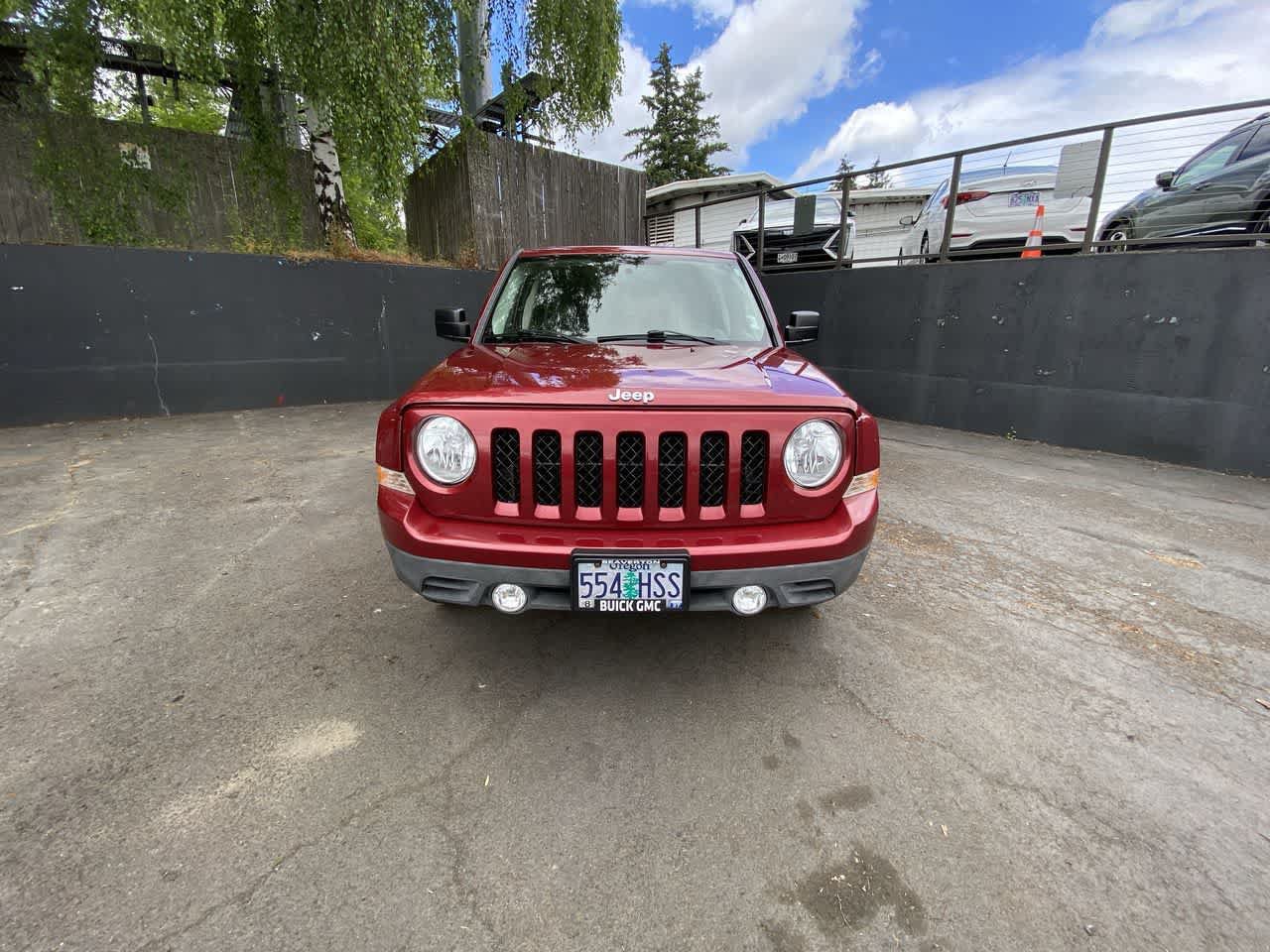 Used 2015 Jeep Patriot Sport w/ Power Value Group AWD/4WD image 9