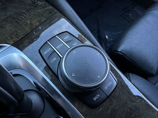 Used 2019 BMW 540i w/ Convenience Package image 29